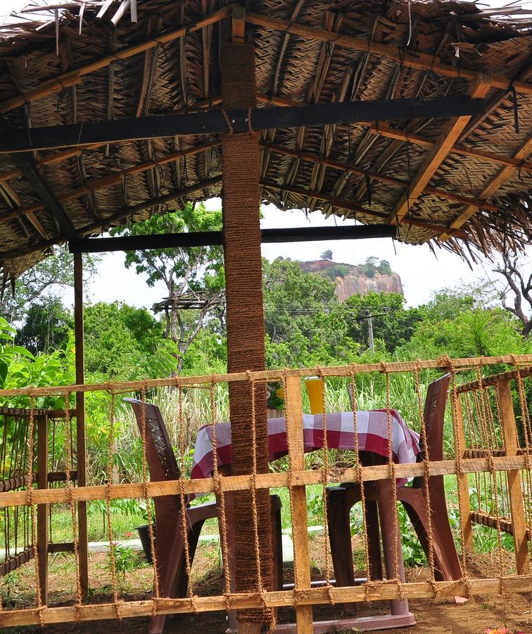 Sigiriya Amenity Home Stay Exterior foto
